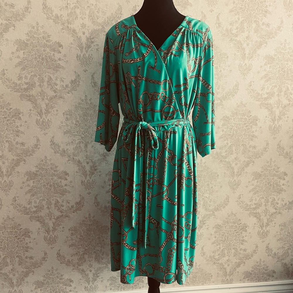 Avenue chain pattern dress